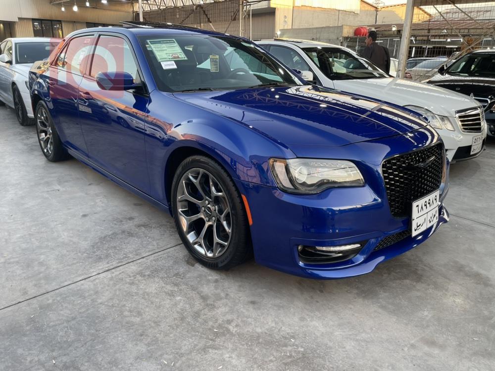 کرایسلەر 300